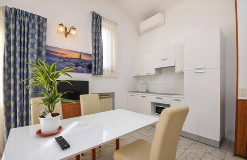 Limone sul Garda Apartment | Apartment in Limone with balcony or terrace