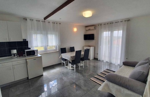 Ljubac Apartment | Apartment in Ljubač with Seaview, Balcony, Air condition, WIFI (809-3)
