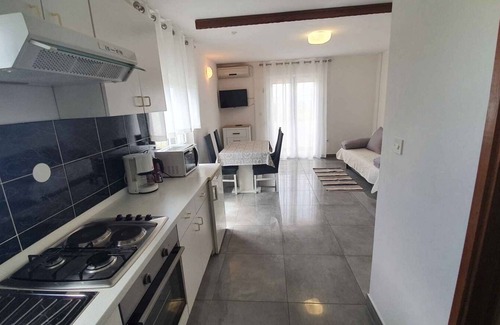 Ljubac Apartment | Apartment in Ljubač with Seaview, Balcony, Air condition, WIFI (809-3)