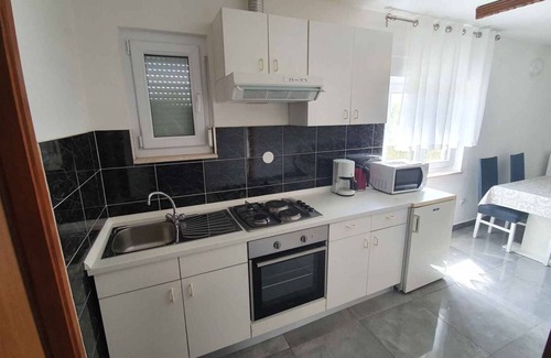 Ljubac Apartment | Apartment in Ljubač with Seaview, Balcony, Air condition, WIFI (809-3)