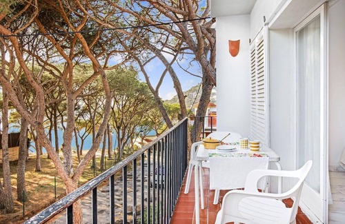 Llafranc Apartment | Apartment in Llafranc near Sandy Beach