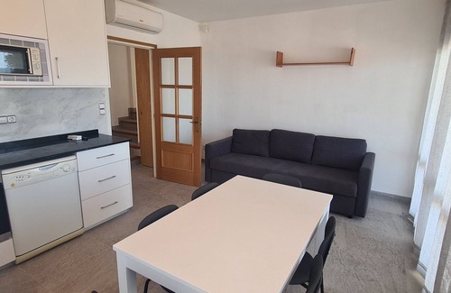 Llanca Apartment | APARTMENT IN LLANÇA VERY CLOSE TO THE BEACH
