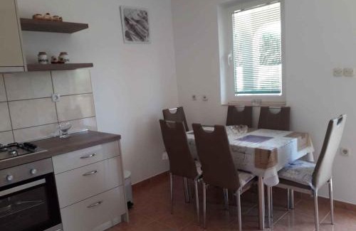 Lopar Apartment | Apartment in Lopar with Two-Bedrooms 3