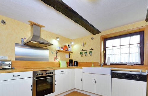 Bad Pyrmont Apartment | Apartment in Löwensen with terrace