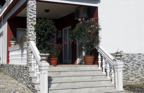 Trinajstici Apartment | Apartment in Matulji with Scenic Roof Terrace