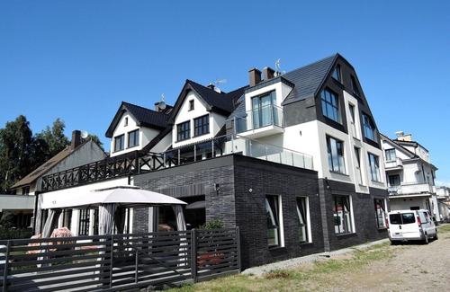 Mrzezyno Apartment | Apartment in Mrzeżyno near Sandy Beaches