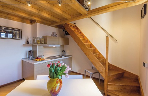 Como Apartment | APARTMENT IN OLD-TIME VILLA, QUIET QUARTER IN COMO CITY