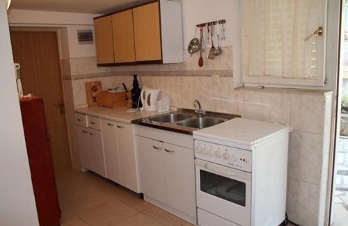 Pirovac Apartment | Apartment in Pirovac with Terrace, Air conditioning, Wi-Fi, Washing machine (4793-3)