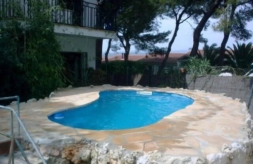 Tamarit Apartment | Apartment in Playa la Mora,with sea views near the beach, privat garden&Pool.