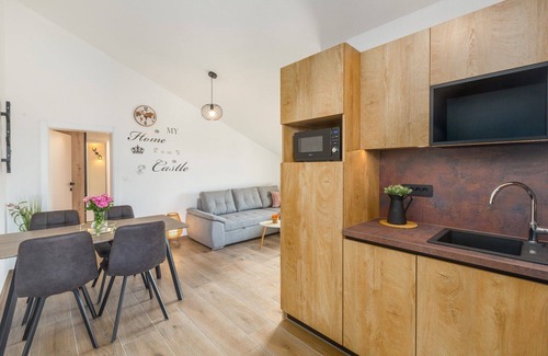 Spadici Apartment | Apartment in Poreč for 4 - only 500 m from the sea
