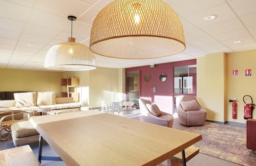 Pra Loup Apartment | Apartment in Pra Loup with balcony