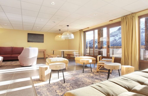 Pra Loup Apartment | Apartment in Pra Loup with balcony