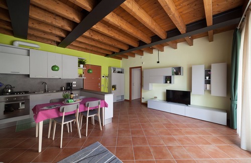 Odiago Apartment | Apartment in residence with pool Bergamo, Adda, Lecco, Iseo, Franciacorta