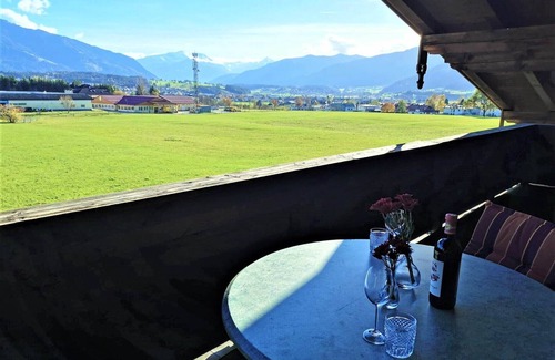 Saalfelden am Steinernen Meer Apartment | Apartment in Saalfelden near Ski Slopes
