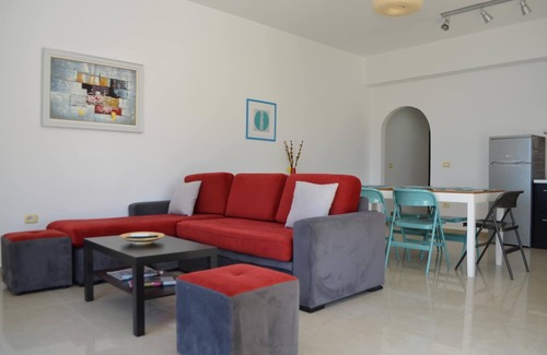 Qender Apartment | Apartment in Saranda with Sea Views