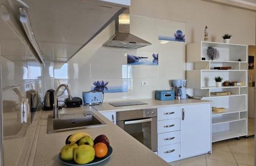Sarande Apartment | Apartment in Saranda with Stunning Sea View