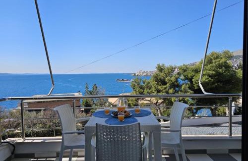 Sarande Apartment | Apartment in Saranda with Stunning Sea View