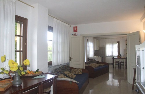 Donoratico House | Apartment in Sassetta with Pool and Garden
