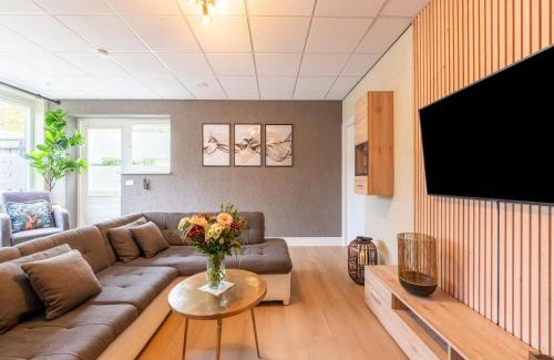 Strucht Apartment | Apartment in Schin op Geul with Sauna