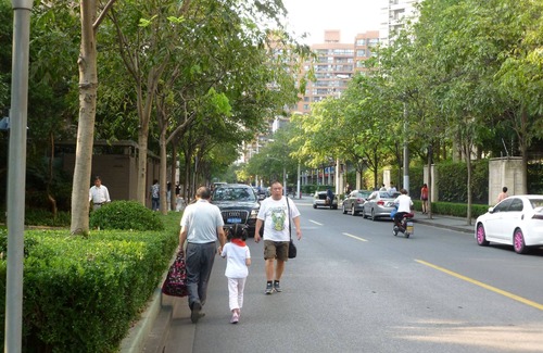 Jing'an Apartment | Apartment in SHANGHAI Center 80M² 2CH. 17th floor