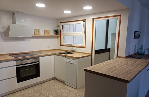 Pedrinya Apartment | Apartment in Spain with Beachfront View
