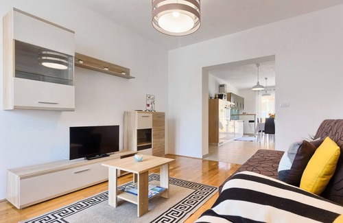 Podstrana Apartment | Apartment in Split area