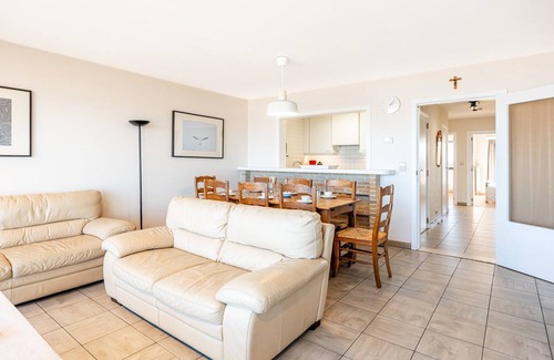 Sint-Idesbald Apartment | Apartment in St-Idesbald with Sea View