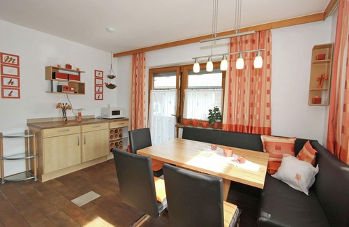Stumm Apartment | Apartment in Stumm near Ski Slopes