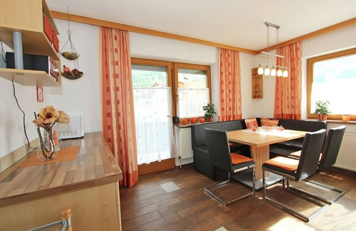 Stumm Apartment | Apartment in Stumm near Ski Slopes