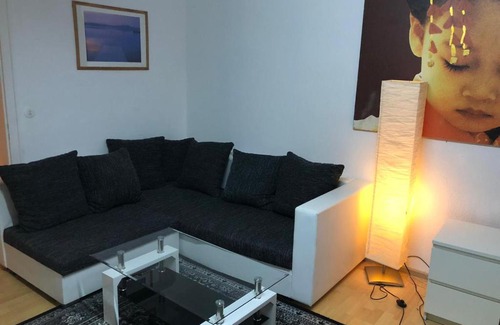 Neue Vorstadt Apartment | Apartment in Stuttgart-Mitte/ Berlinerplatz