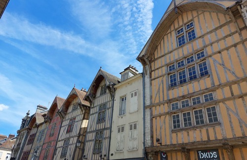 Old Town Apartment | Apartment in the center of Troyes