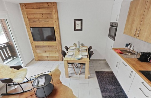 Noes Apartment | Apartment in the center of Crans Montana
