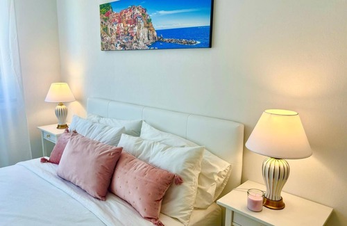 Carrara Apartment | Apartment in the heart of Carrara with 2 balconies and views of the city.