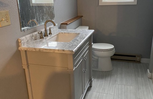 Mendenhall Valley Apartment | Apartment in the heart of the Mendenhall Valley - CBJ1000108