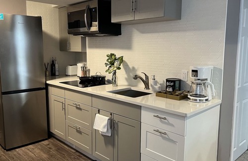 Rosemount House | Apartment in the Prestigious Kiwanis Park Area