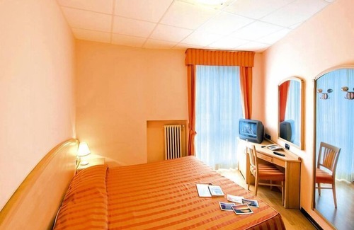 Baveno Apartment | Apartment in the Residence dei Fiori, Baveno