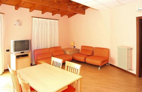 Baveno Apartment | Apartment in the Residence dei Fiori, Baveno