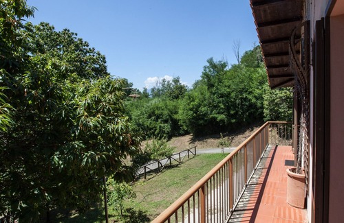 Castelvecchio Pascoli Apartment | Apartment in the Tuscan Countryside
