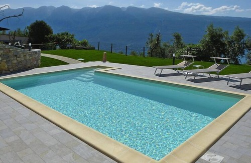 Oldesio Apartment | Apartment in Tignale with Lake Garda Views