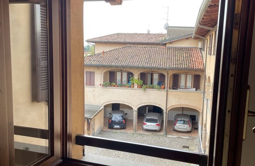 Colombaro Apartment | Apartment in typical Franciacorta farmhouse in the heart of Franciacorta