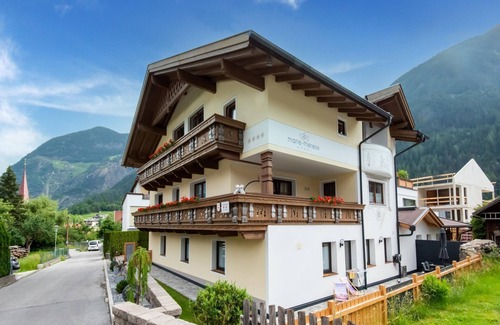 Umhausen Apartment | Apartment in Umhausen with garden and barbecue