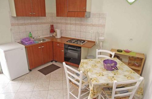 Veli Losinj Apartment | Apartment in Veli Losinj 14933