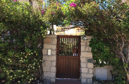 Lu Bagnu Apartment | APARTMENT IN VILLA IN LU BAGNU 5 MIN FROM THE BEACH CASTELSARDO