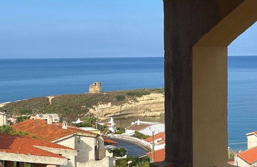 Torre del Pozzo Apartment | Apartment in villa with sea view