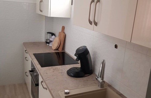 Vrsi Apartment | Apartment in Vrsi with Terrace, Air condition, WIFI, Washing machine (4836-1)