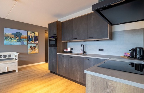 Sint-Annaland Apartment | Apartment in Zeeland by Oosterschelde Beach