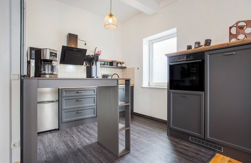 Altefaehr Apartment | Apartment 'Inselglück' with Lake View, Shared Garden and Wi-Fi
