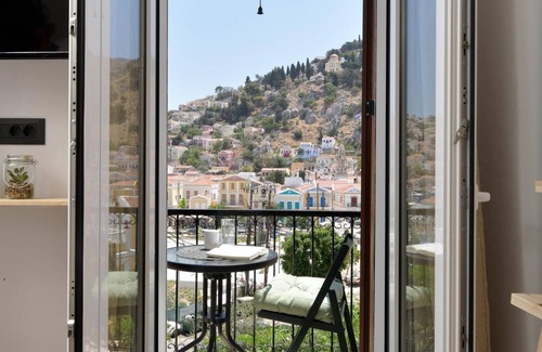Symi Apartment | Apartment is located in Symis center