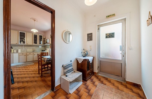 Kavos Apartment | Apartment 'Ismini' with Shared Pool, Wi-Fi and Air Conditioning