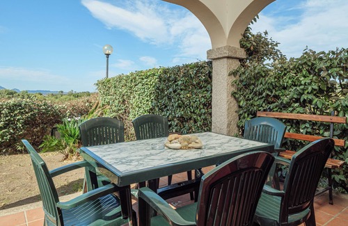 Buddittogliu Straulas Apartment | Apartment 'Lu Carrulu' with Sea View, Private Terrace and Air Conditioning